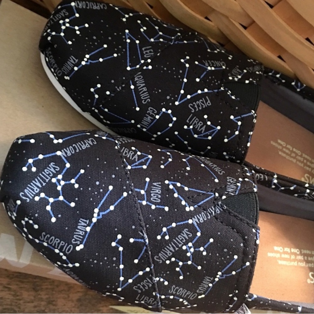 Tom’s Glow in the Dark Constellations Classic Slip Ons